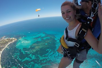 Rottnest Skydive + Hillarys Ferry package