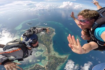 Skydive Fiji Legend 13000ft Tandem Jump (60 seconds free fall)