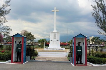 National Heroes of Jamaica and National Gallery Sightseeing Tour from Ocho Rios