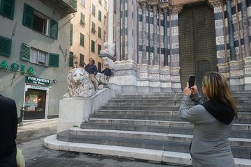 Genoa City Center Walking Tour with Rolli's Street & Panoramic Balcony City View