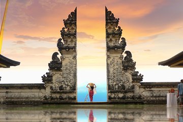 Lempuyang Temple Heaven's Gate, Tirta Gangga & Exotic Waterfall