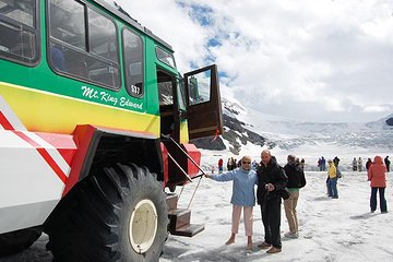 Western Classic - One Way Calgary To Vancouver Rockies Bus Tour