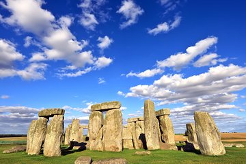 Stonehenge Half-Day Tour from London with Admission