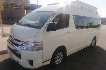 Transfer by Minivan from Hurghada Airport to all hotels in Makadi Bay or back