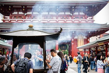 Food Crawl Tour in Asakusa