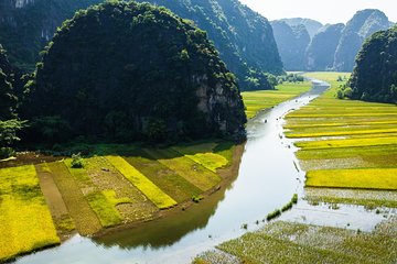 Hoa Lu - Tam Coc - Bich Dong Pagoda One Day: sampan boat trip and bicycle ride