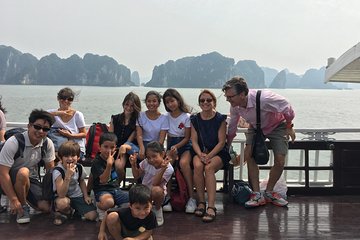 Deluxe Full Day Ha Long bay with kayaking