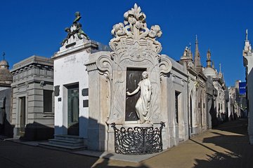 Recoleta in Depth (not literally) Private Walking Tour