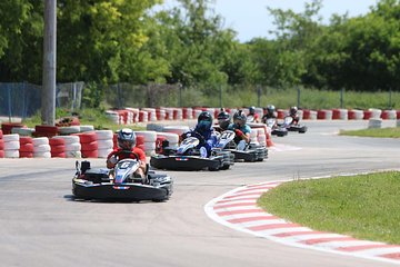 2 x 15 MIN OF GO KARTING