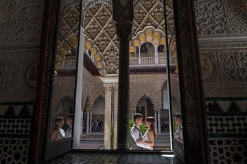 Private Photo Session with a Local Photographer in Seville