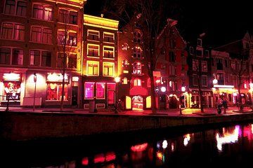 Private tour of Red Light District. English or Spanish