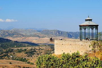 Transfer from Seville to Granada with a stop in Ronda