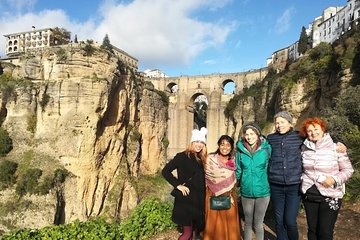 Transfer from Seville to Granada with a stop to explore Ronda
