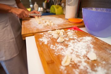 Private Pasta & Tiramisu Class at a Cesarina's home with tasting in Ercolano