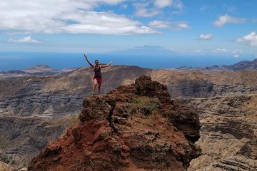 Hiking to Antonia Peak