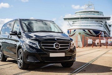 Luxury Airport transfers in Auckland 