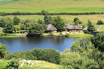 One day Hobbiton Movie set visit from Auckland