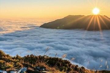 Bali Private Volcano Hike with Breakfast Atop