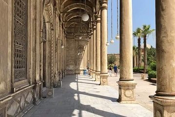 Private Day Tour to Museum and Islamic Cairo