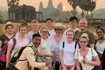 Angkor Sunrise Group Tour by MiniBus