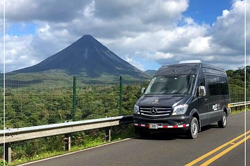 Private Transport from Puerto Viejo de Limon to La Fortuna de Arenal