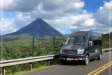 Shared Shuttle from Manuel Antonio to San Jose