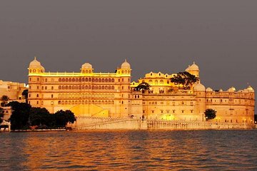 Private Tour : Golden Triangle With Udaipur
