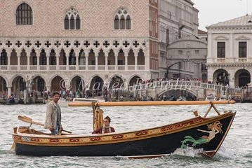 Sunset Traditional Boat Tour with Prosecco