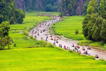 Full Day Hoa Lu and Tam Coc DELUXE Tour Including BUFFET Lunch