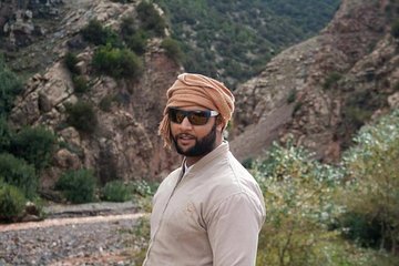 Private Photo Session with a Local Photographer in Marrakesh