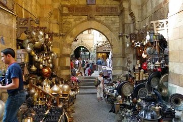 amazing Cairo Full Day Tour To the Egyptian Museum, Old Cairo &bazaar