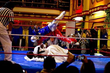 Cholitas Wrestling/Cholitas Luchadoras