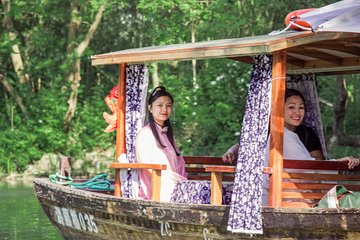 1-day Chinese Cosplay, Tea Ceremony & Shaded Stream Boating at the Xixi Wetlands