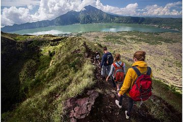BALI TREKKING SUNRICE in TOP MOUNT BATUR 