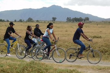 The Great Rift Valley Tour - L Bogoria, L Nakuru, L Naivasha and Hellsgate NP