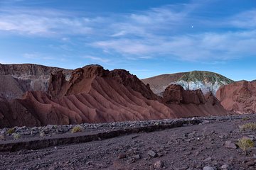 Rainbow Valley Tour, Yerbas Buenas Petroglyphs - Half Day Tour