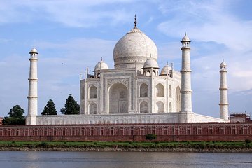 Private Taj Mahal & Agra Tour from Delhi by Car