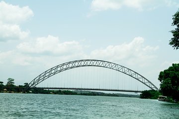 Akosombo Tour