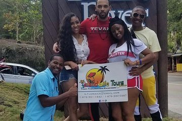 Private Tour Montego Bay To Blue Hole and Dunns River falls 