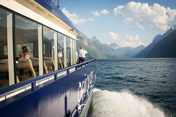 Fjordcruise Ålesund Geirangerfjord T/R