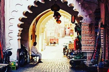 Marrakech: Koutoubia Mosque, Medersa and Souks Guided Tour