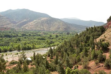 Excursion 3 valleys - Berber lunch