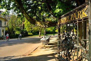 Vondelpark and Old West Neighbourhood: A Self-Guided Audio Tour