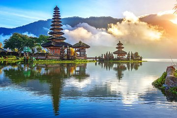 Ulun Danu tample and Tanah Lot sunset