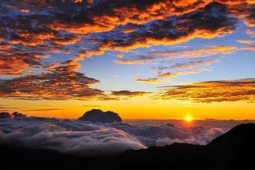 Haleakala Sunrise Tour with Breakfast