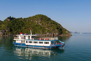 1 Day Tour of Lan Ha Bay with Luxury Day Cruise from Hanoi