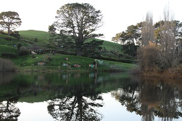 Hobbiton and Waitomo Caves - Start or Finish Auckland or Rotorua