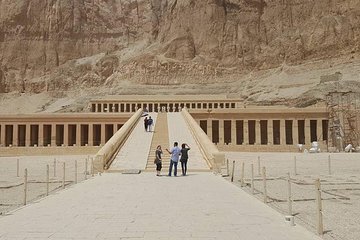 Day Trip to Luxor and Valley of the Kings from Hurghada