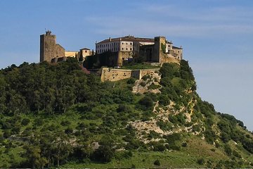 Private Tour Arrábida Sesimbra With Wine tasting From Lisbon