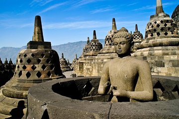 Yogyakarta Daily Tour With English Speaking Driver